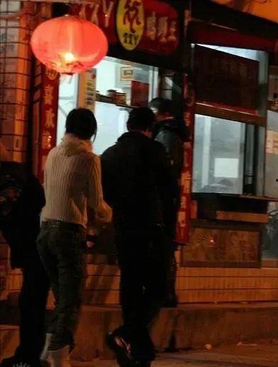 圈内爆料黄晓明李菲儿,圈内爆料引热议